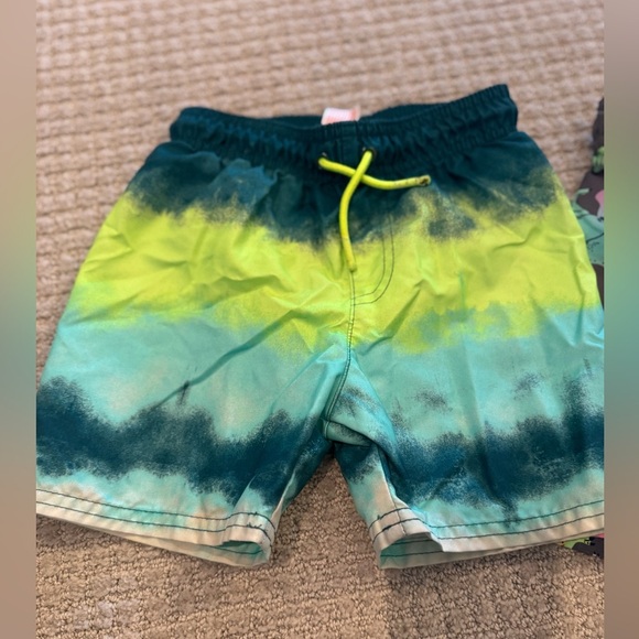 Two pair boys 3T swim trunks with lining - Picture 2 of 5